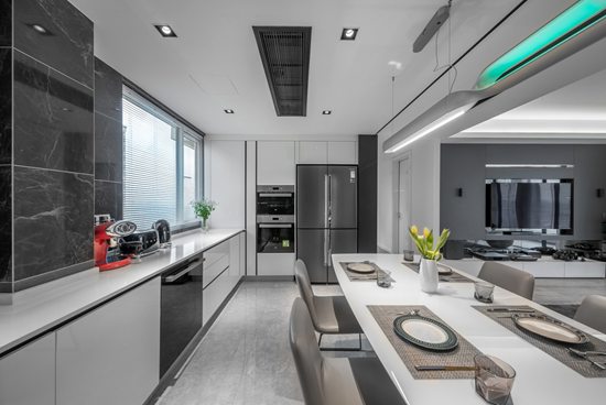 想要一套現(xiàn)代簡約的親密家居住宅？147㎡動靜分區(qū)大開間，客餐一體+開放式書房，互動起來很簡單